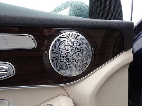 Used 2019 Mercedes-Benz GLC 300 4MATIC image 15