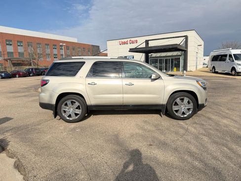 Used 2017 GMC Acadia Limited SLT image 4