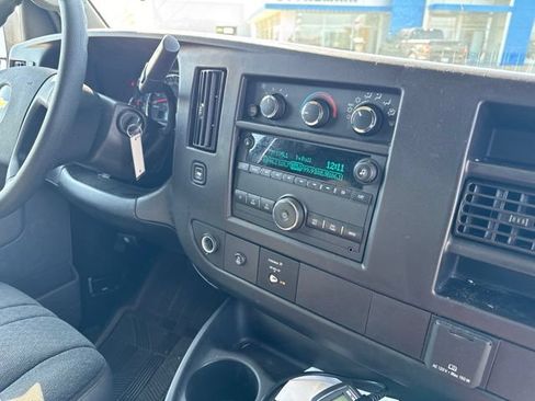 Used 2021 Chevrolet Express 2500 w/ Driver Convenience Package RWD image 16