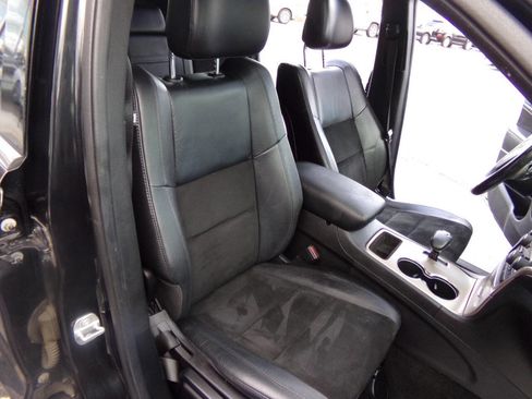 Used 2014 Jeep Grand Cherokee Altitude image 25