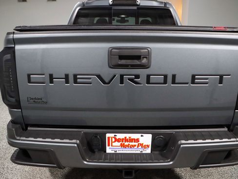 Used 2022 Chevrolet Colorado LT w/ Luxury Package image 8