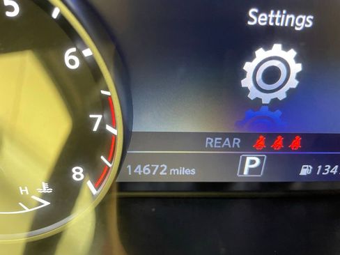 Used 2024 Nissan Murano SL FWD image 14