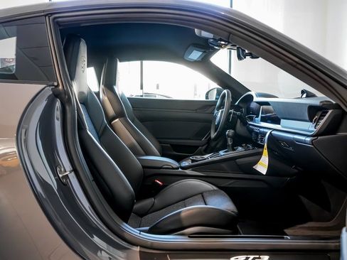 Used 2026 Porsche 911 GT3 image 25