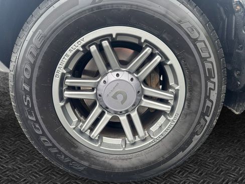 Used 2018 Toyota 4Runner SR5 AWD/4WD image 11