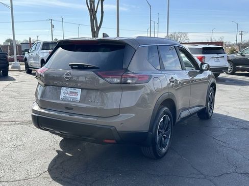 Certified 2024 Nissan Rogue SV w/ SV Premium Package image 5