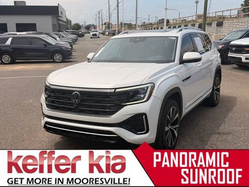 Used 2024 Volkswagen Atlas SEL Premium R-Line AWD/4WD image 1