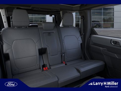 New 2026 Ford Bronco Big Bend w/ Black Diamond Package AWD/4WD image 11