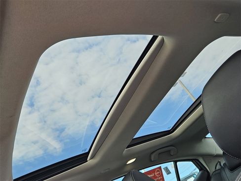 Used 2023 Nissan Maxima Platinum w/ Sport Mat Group image 18