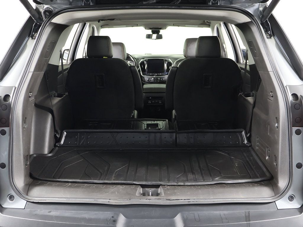 Used 2021 Chevrolet Traverse RS w/ LPO, Floor Liner Package AWD/4WD image 22
