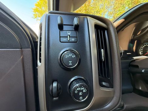 Used 2018 GMC Sierra 2500 Denali w/ Suspension Package, Off-Road image 11