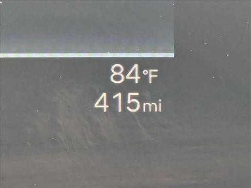 Used 2025 Hyundai Santa Cruz SE image 11