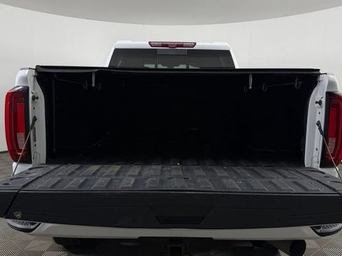 Used 2022 GMC Sierra 2500 AT4 w/ AT4 Premium Plus Package AWD/4WD image 10
