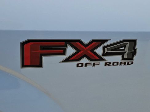 Used 2019 Ford F150 XL w/ Equipment Group 101A Mid AWD/4WD image 15