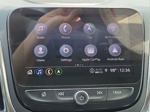 Used 2023 Chevrolet Equinox Premier image 13