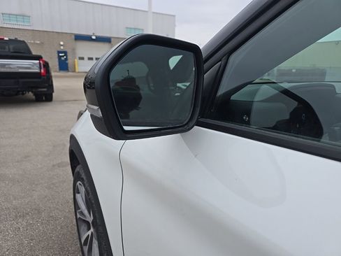 Used 2025 Ford Explorer Platinum w/ Ultimate Package image 8