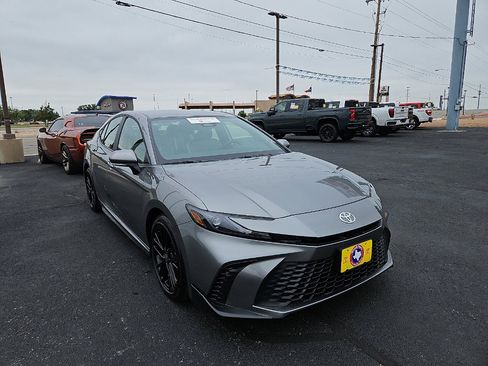 Certified 2026 Toyota Camry SE w/ Convenience Package FWD image 7