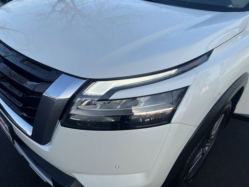 Certified 2023 Nissan Pathfinder SL w/ SL Premium Package image 31