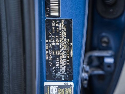 Used 2025 Kia K4 EX image 37