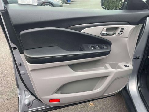 Certified 2022 Honda Pilot Special Edition image 15