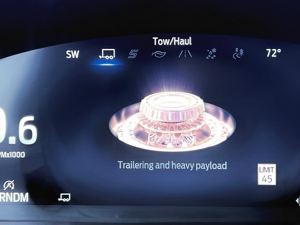 Used 2025 Ford Explorer ST RWD image 34