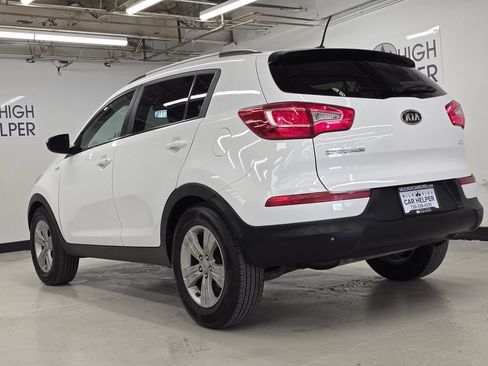 Used 2011 Kia Sportage LX w/ Convenience Pkg AWD/4WD image 12