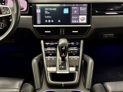 Used 2019 Porsche Cayenne AWD/4WD image 27