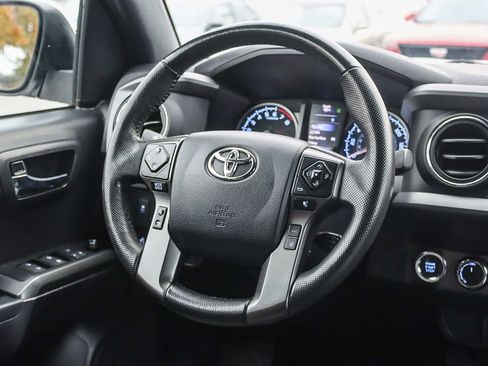 Used 2023 Toyota Tacoma TRD Off-Road image 14