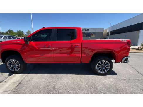 Used 2025 Chevrolet Silverado 1500 LT AWD/4WD image 5