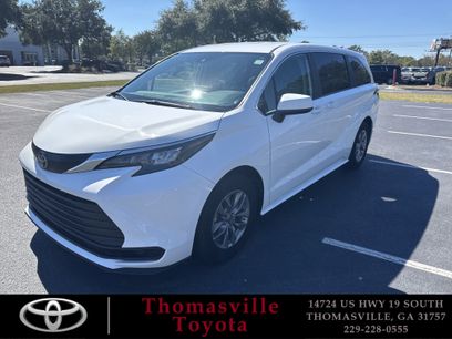 Used 2024 Toyota Sienna LE