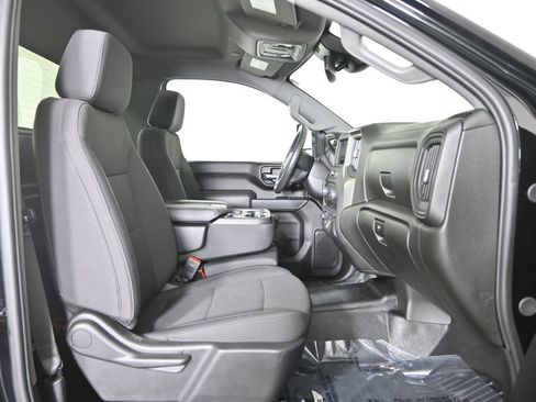 Used 2025 Chevrolet Silverado 3500 W/T image 15