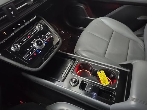 Used 2021 Lincoln Corsair AWD w/ Premium Package image 33