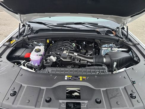 New 2025 Jeep Grand Cherokee Limited w/ Luxury Tech Group II image 25