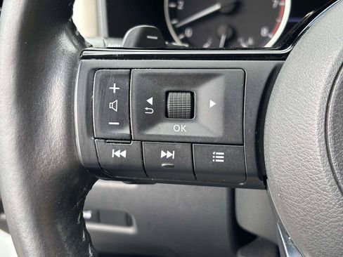 Used 2021 Nissan Rogue SL w/ Premium Package image 21