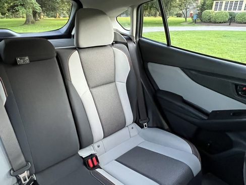 Used 2023 Subaru Crosstrek 2.0i Premium image 19