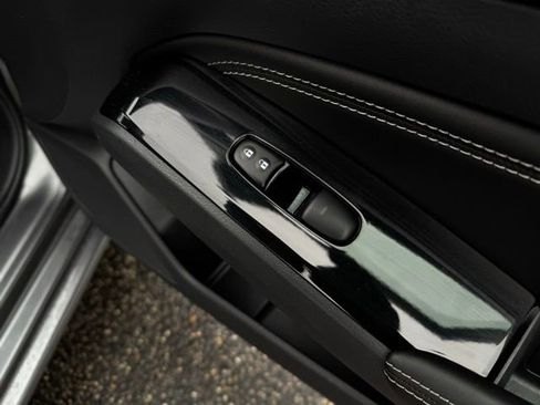 Used 2023 Nissan Altima 2.5 SV w/ SV Premium Package image 13