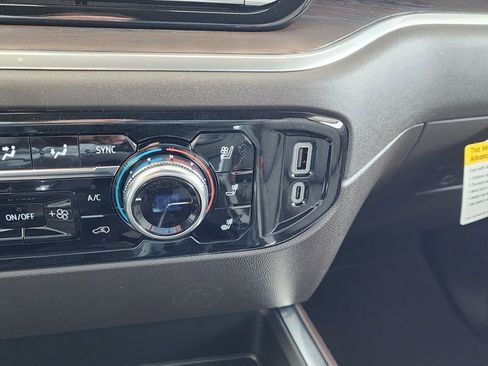 New 2026 GMC Sierra 1500 SLT w/ SLT Premium Plus Package image 29