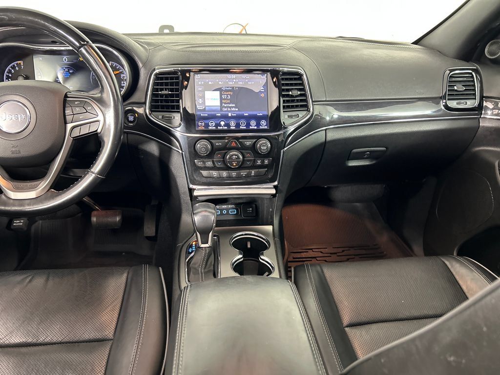 Used 2021 Jeep Grand Cherokee Overland AWD/4WD image 19