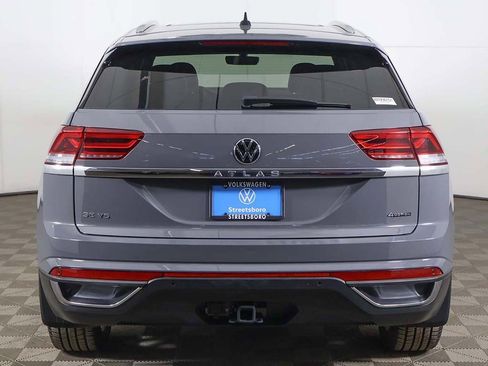 Used 2023 Volkswagen Atlas Cross Sport SE w/ Panoramic Sunroof Package image 12
