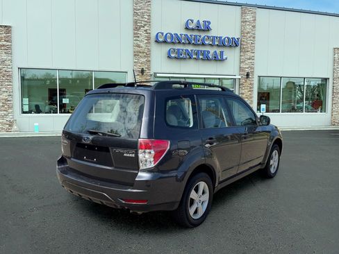 Used 2010 Subaru Forester 2.5X AWD/4WD image 4