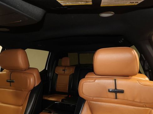 Used 2022 Ford F150 Platinum w/ Equipment Group 701A High image 18