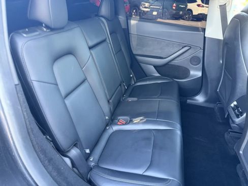 Used 2025 Tesla Model Y Performance AWD/4WD image 41