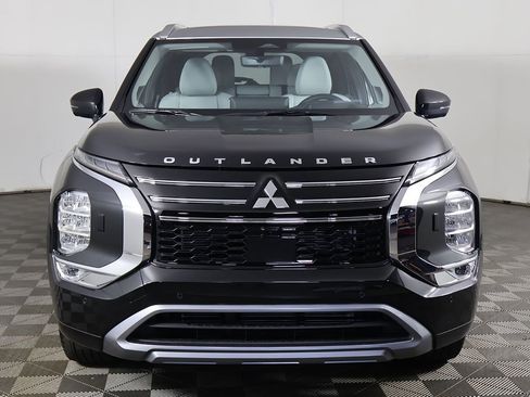New 2025 Mitsubishi Outlander AWD image 15