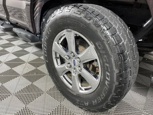 Used 2018 Ford F150 XLT w/ Equipment Group 302A Luxury AWD/4WD image 14