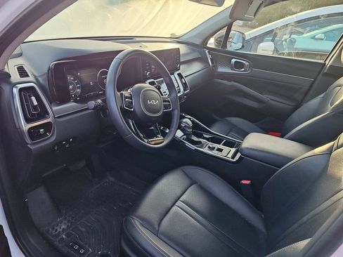 Used 2023 Kia Sorento SX AWD/4WD image 7