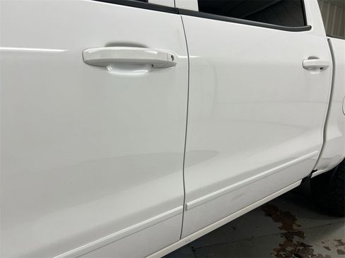 Used 2017 Chevrolet Silverado 1500 LT w/ All Star Edition image 28