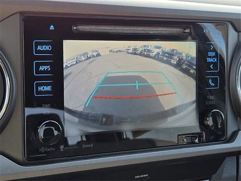 Used 2019 Toyota Tacoma TRD Off-Road image 15