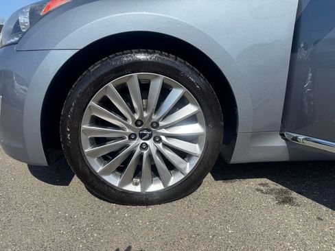 Used 2014 Hyundai Equus Signature RWD image 19