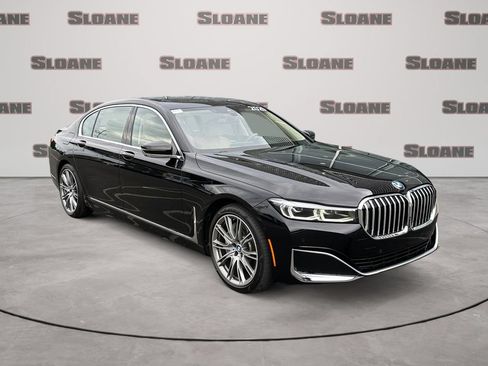 Used 2020 BMW 750i xDrive w/ Executive Package AWD/4WD image 7