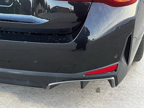 Used 2023 BMW i4 eDrive40 w/ Premium Package image 8