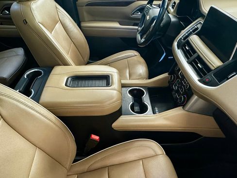 Used 2021 Chevrolet Tahoe Premier w/ Premium Package image 10